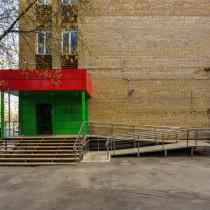 Вид входной группы снаружи Административное здание «Щелковское ш., 70»